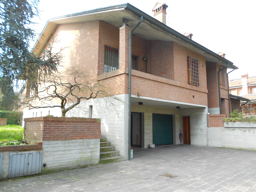 Villa con terrazzo Reggio Emilia canali