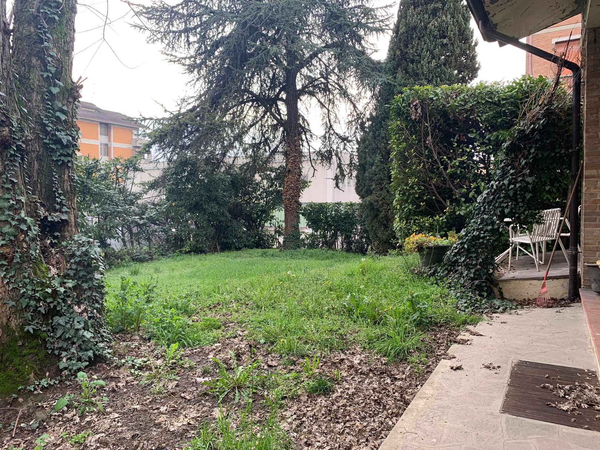 Villa con terrazzo, Reggio Emilia pieve