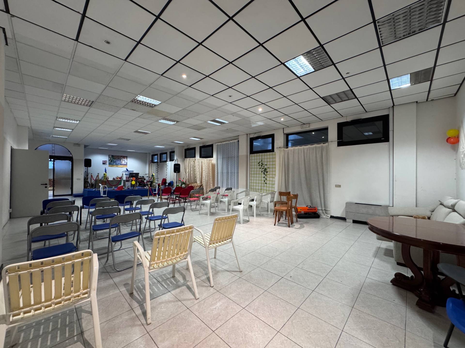 Attivit commerciale in vendita a Reggio nell'Emilia, Pieve Modolena