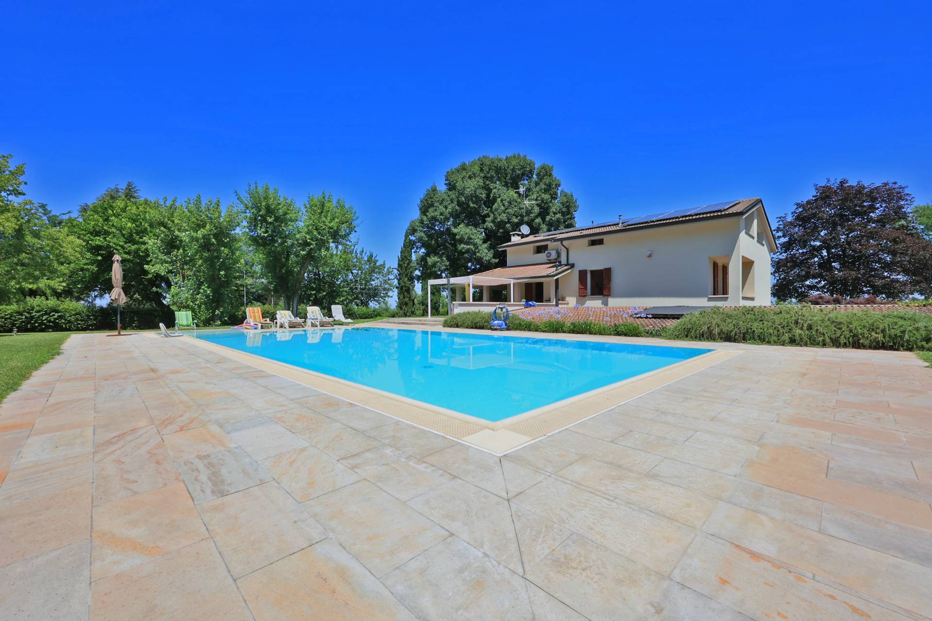 Villa singola in vendita a Cavriago, Cavriago