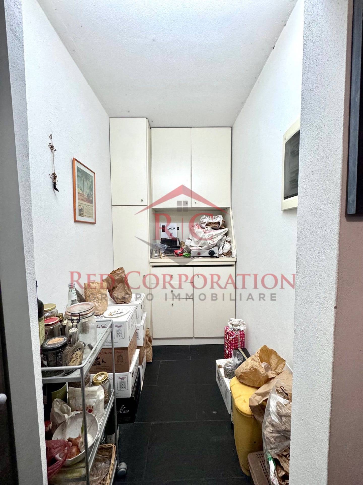 Porzione casa in vendita a Reggio nell'Emilia, Centro storico