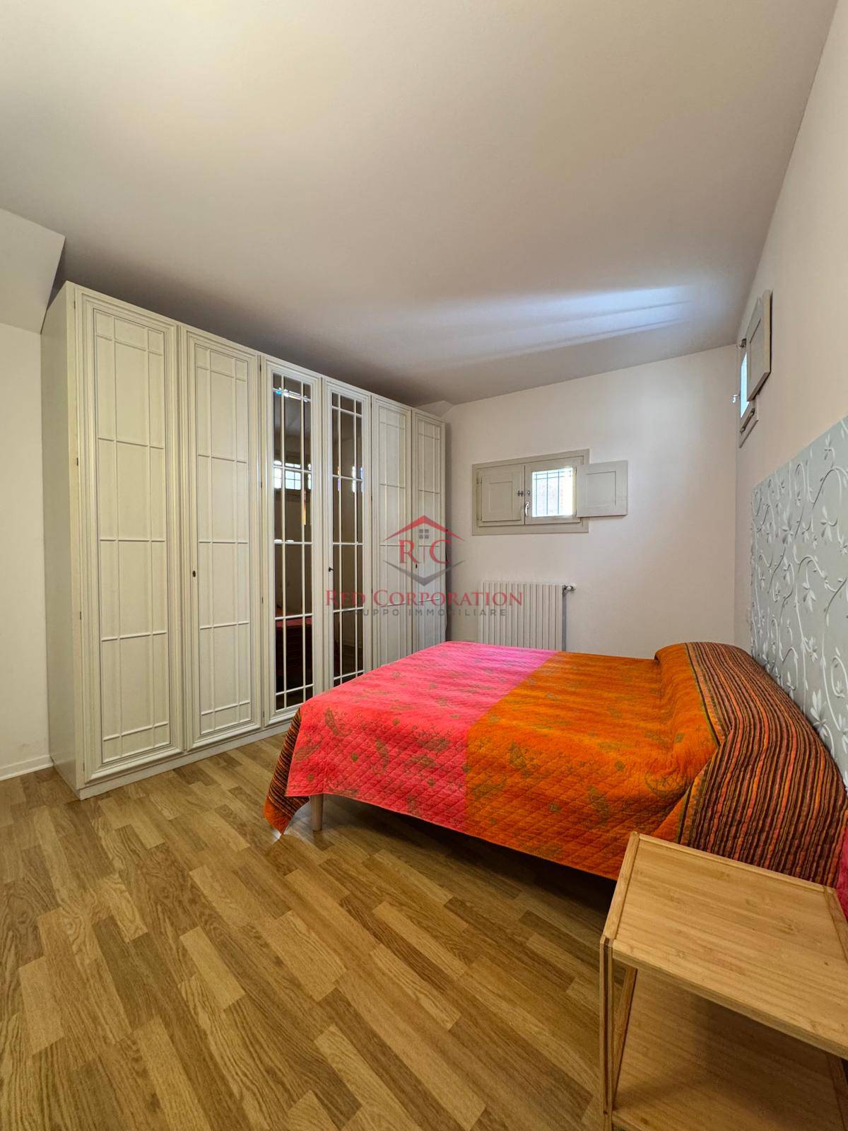 Porzione casa in vendita a Reggio nell'Emilia, Centro storico