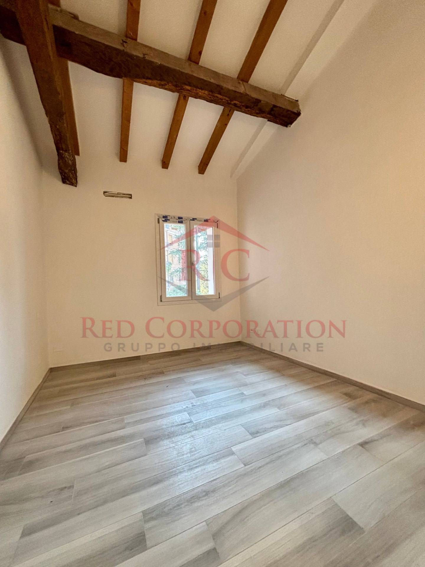 Appartamento in vendita a Reggio nell'Emilia, Centro storico