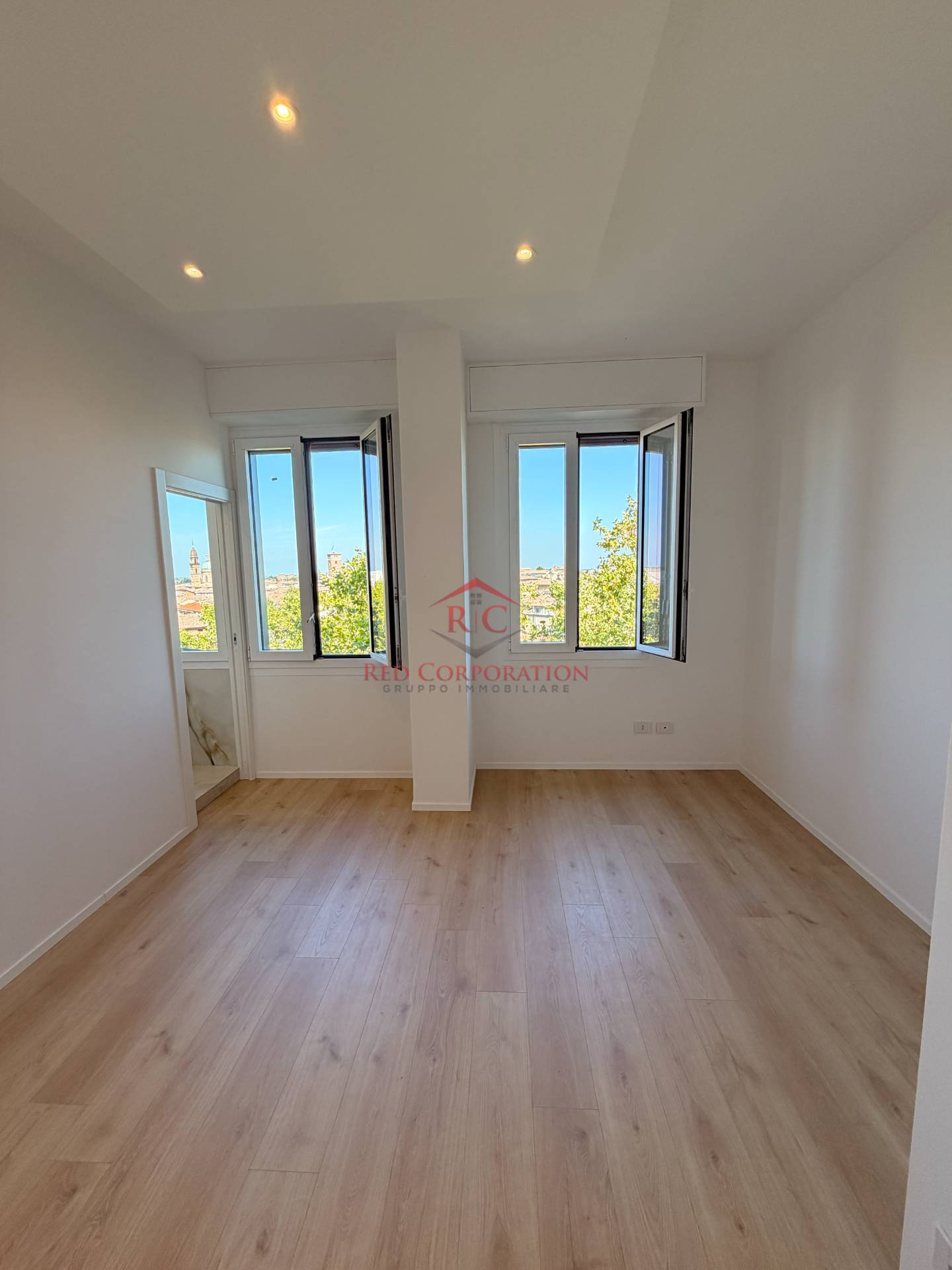Appartamento in vendita a Reggio nell'Emilia, Centro storico
