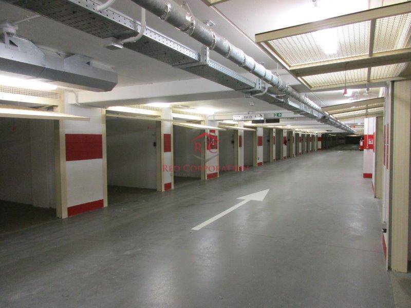 Box o garage in vendita a Reggio nell'Emilia, Centro storico