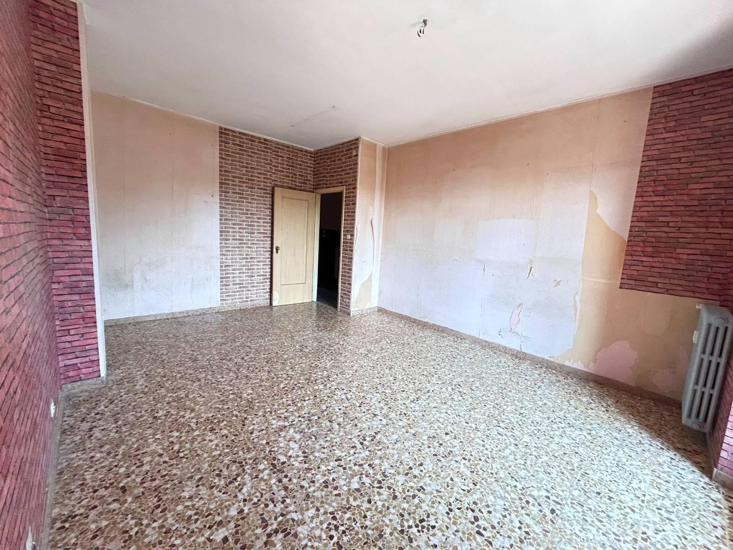 Bilocale da ristrutturare a La Cassa