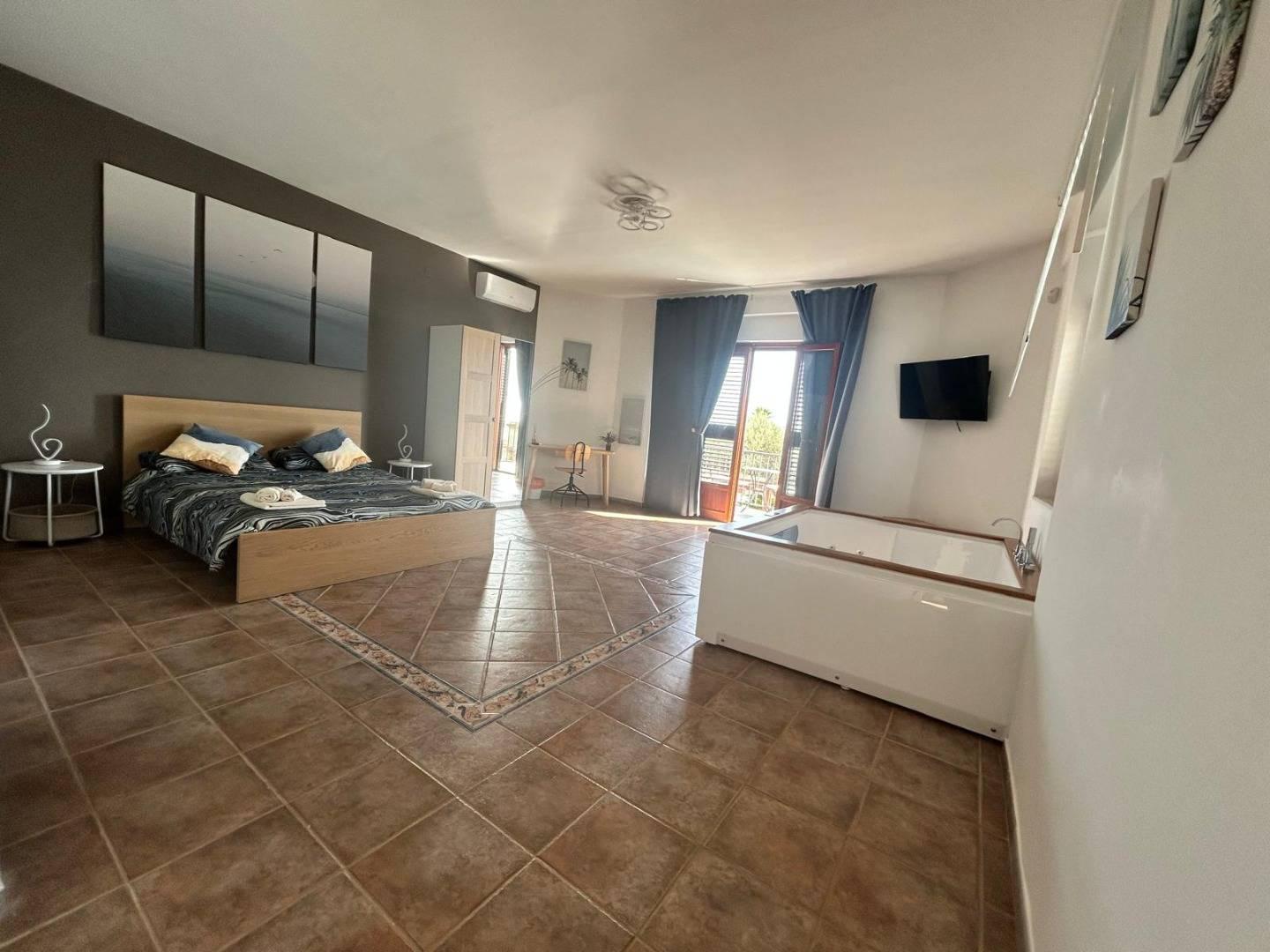 Villa con giardino a Licata