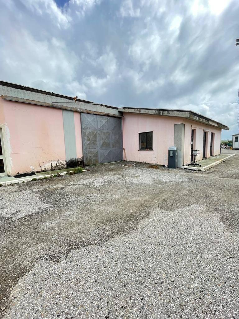 Capannone in affitto a Gizzeria