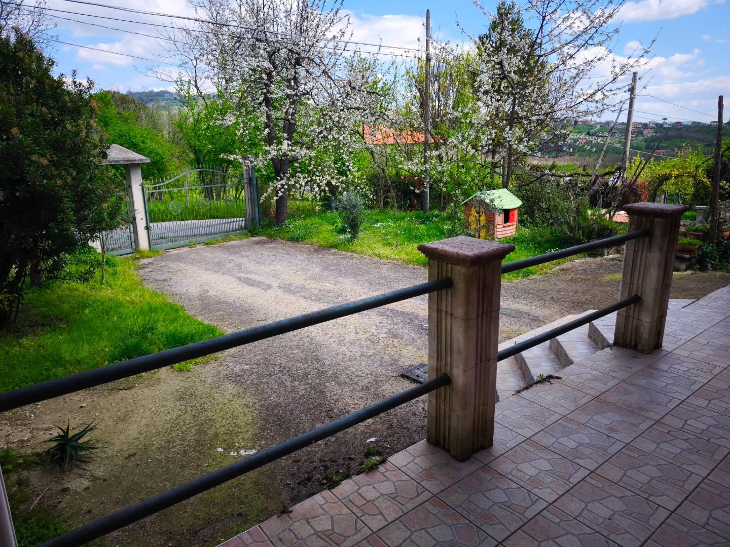 Casa indipendente con giardino a Summonte