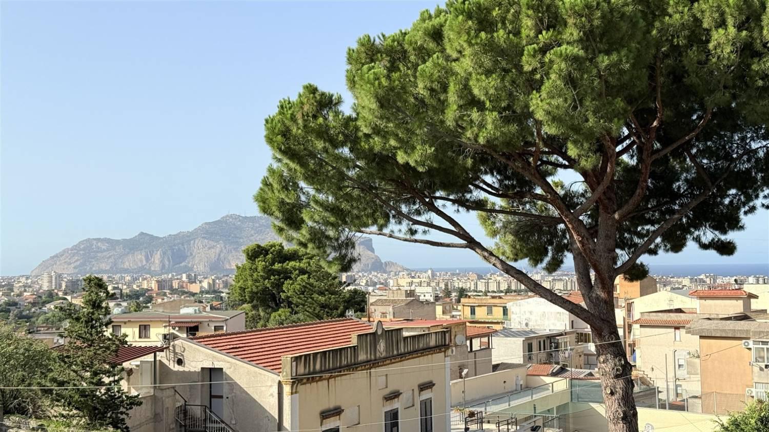 Quadrilocale in vendita a Palermo