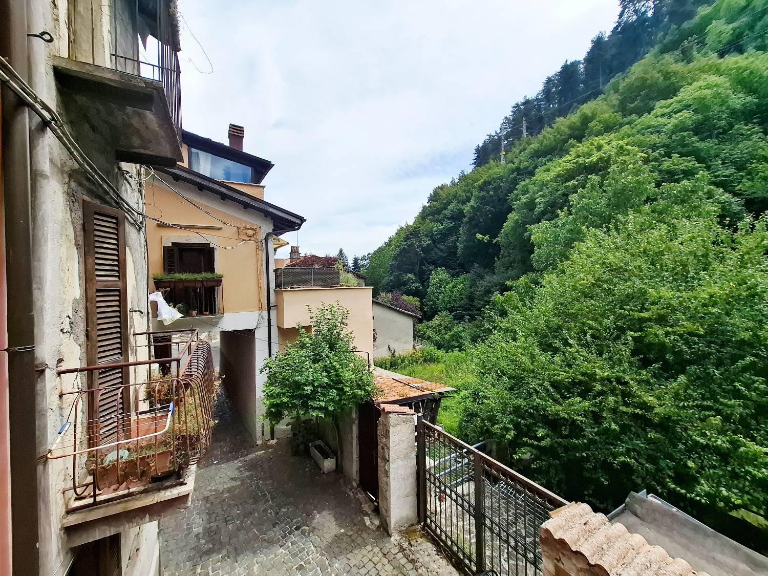Casa indipendente da ristrutturare a Tagliacozzo