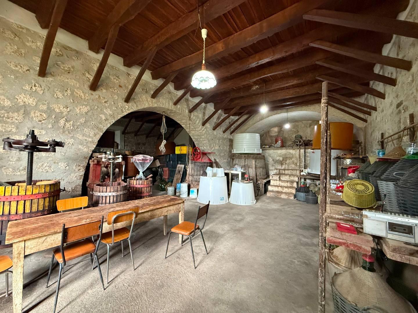 Casa indipendente con giardino a San Chirico Raparo