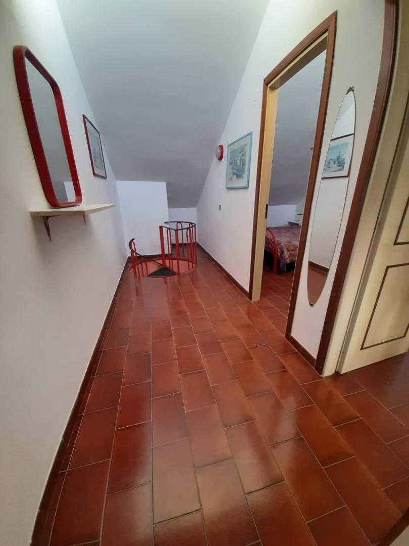 Trilocale con box a Simeri Crichi