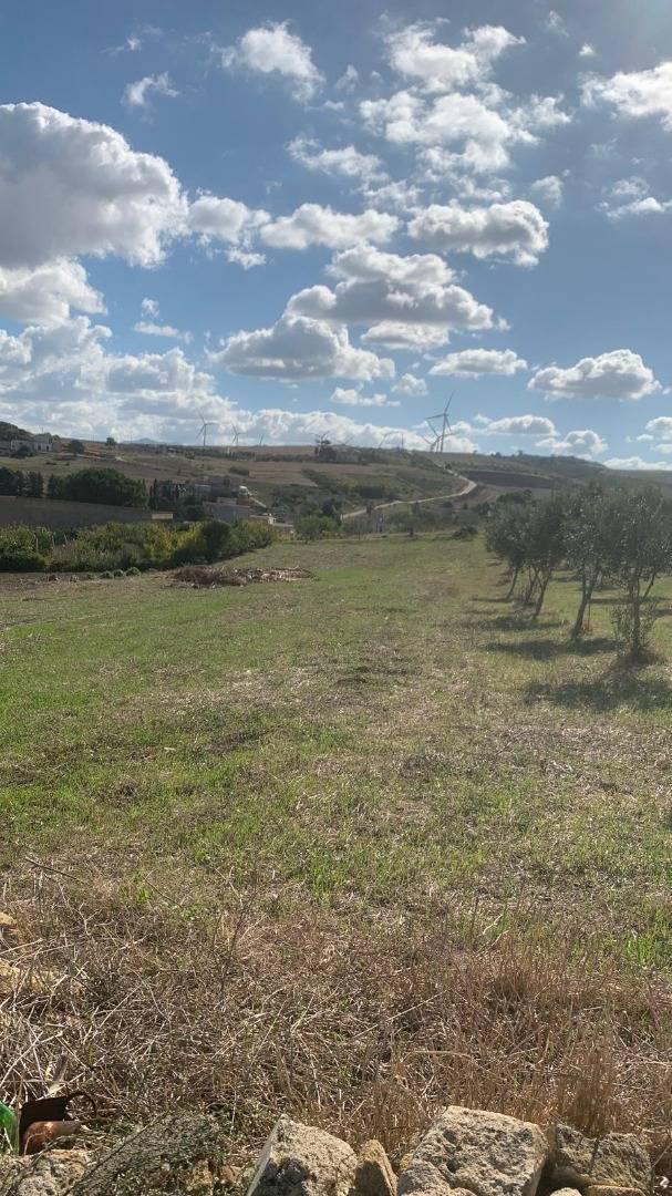 Casa indipendente con giardino a Valderice