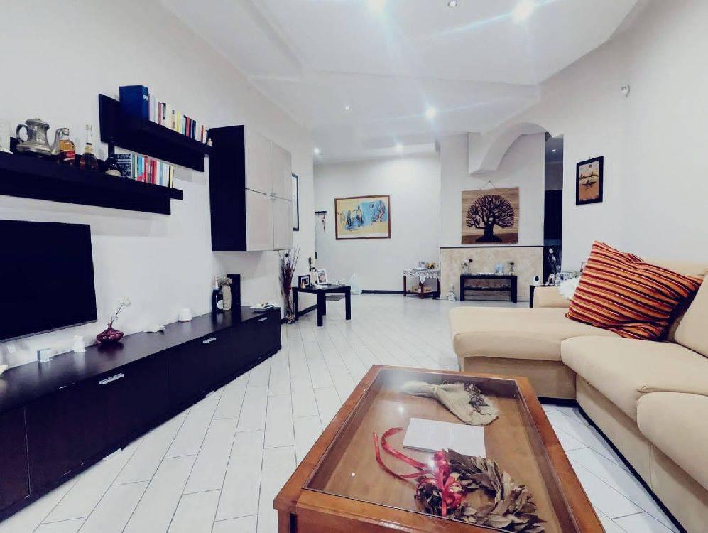 Quadrilocale ristrutturato a Torre Annunziata