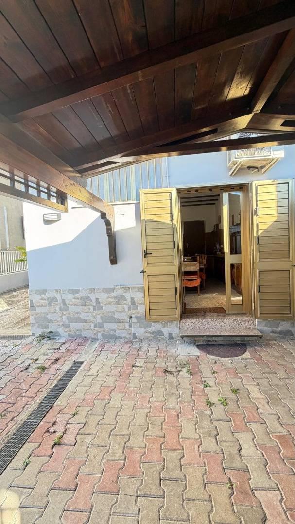 Monolocale con box a Pianopoli