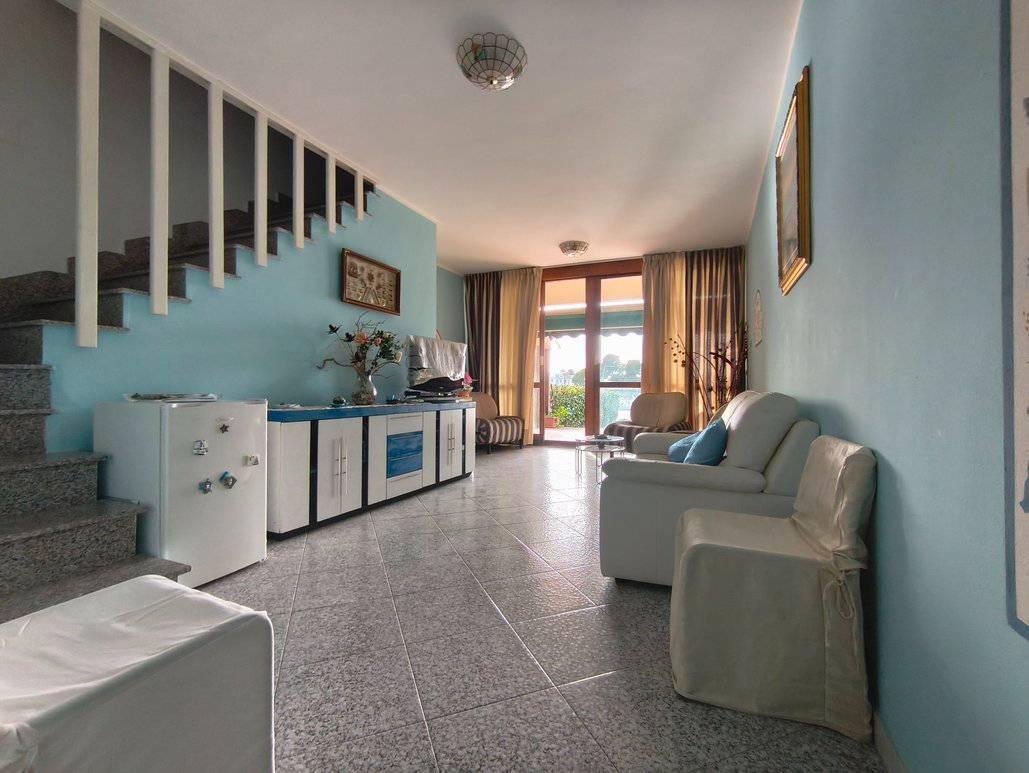 Villa con giardino a Cassano allo Ionio