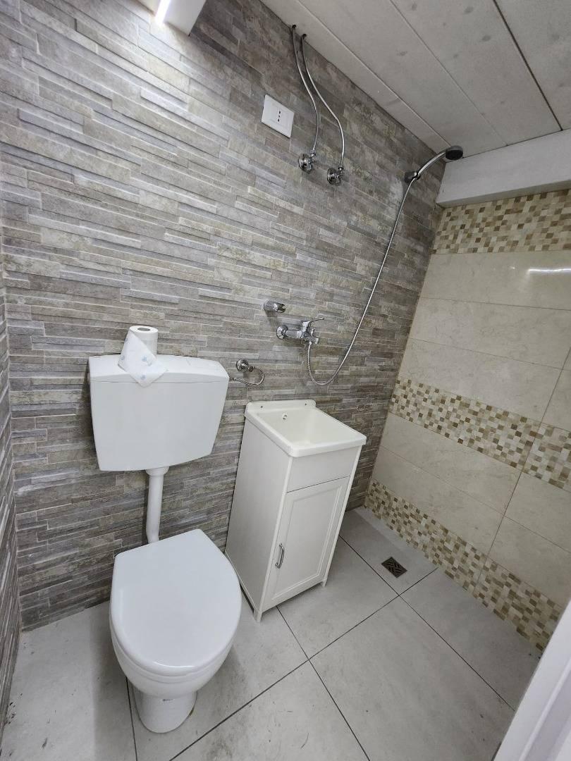 Magazzino con box a Lamezia Terme