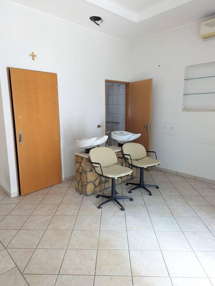 Locale commerciale in affitto a Torre Annunziata