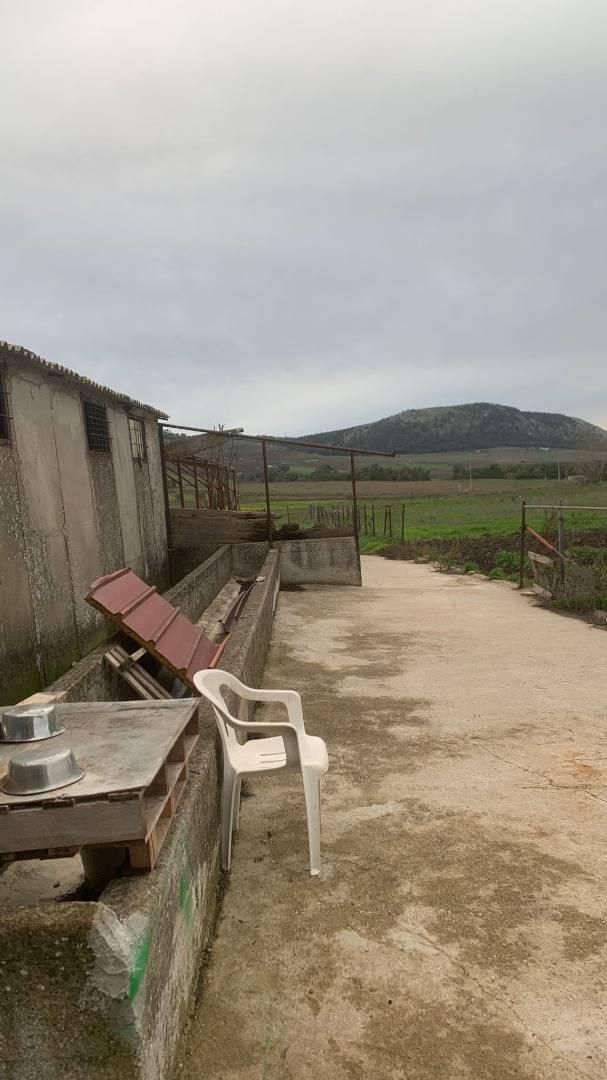 Villa in vendita a Santa Cristina Gela