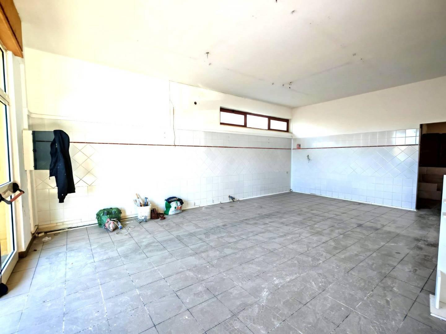 Locale commerciale ristrutturata a Lamezia Terme