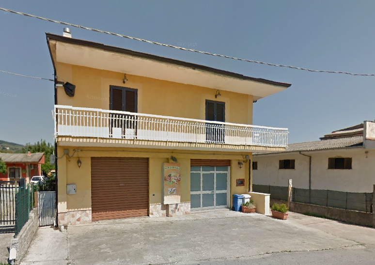 Locale commerciale ristrutturata a Lamezia Terme