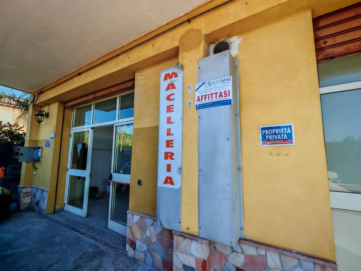Locale commerciale ristrutturata a Lamezia Terme