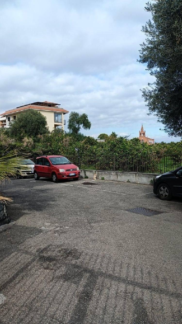 Bilocale arredato in affitto a Acireale