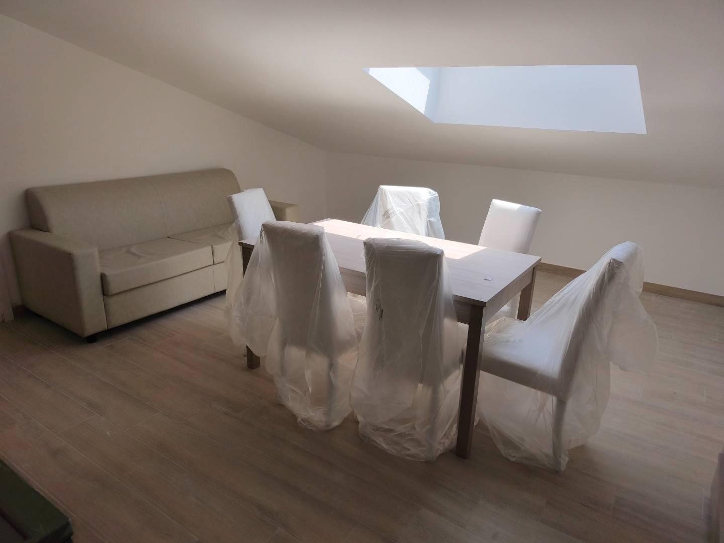 Trilocale con box a Avellino