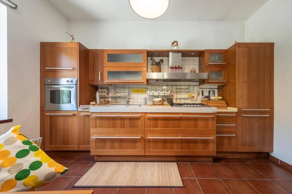 Villa con giardino a Aiello del Sabato