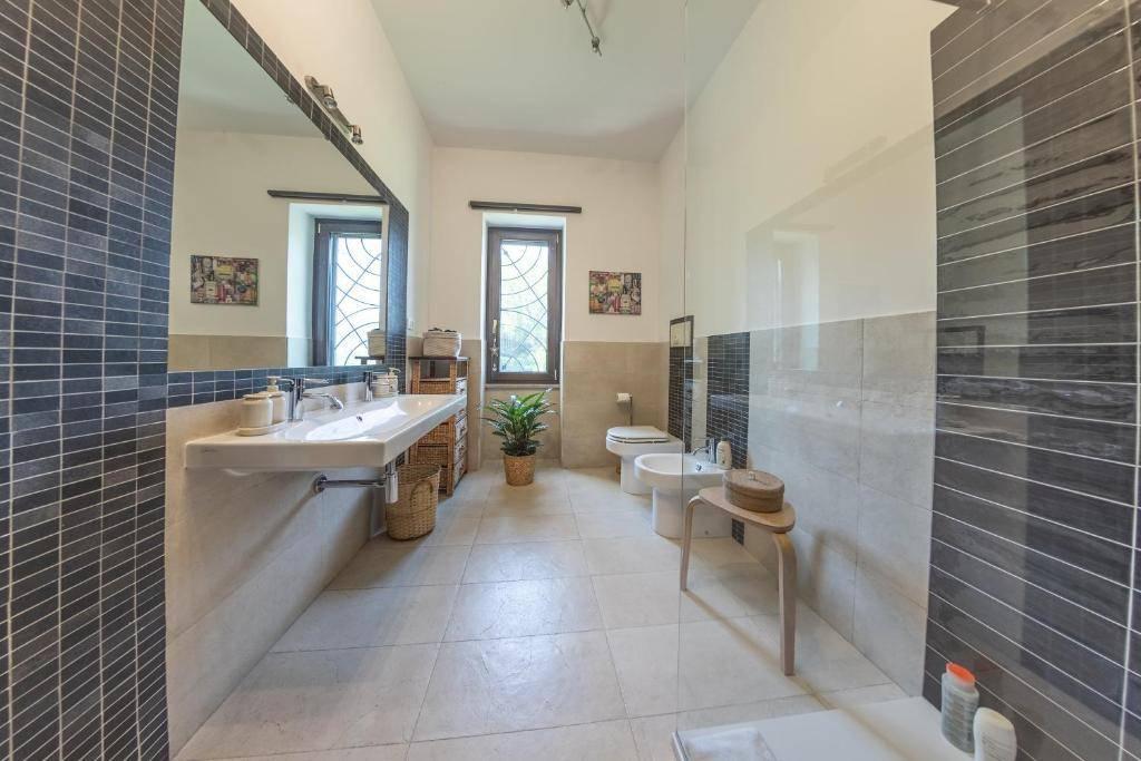 Villa con giardino a Aiello del Sabato