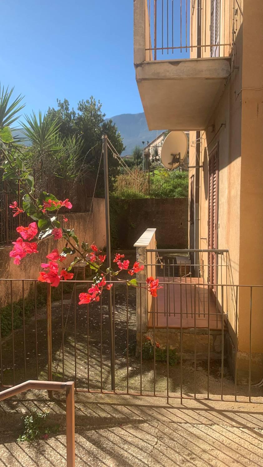 Quadrilocale in vendita a Castelbuono