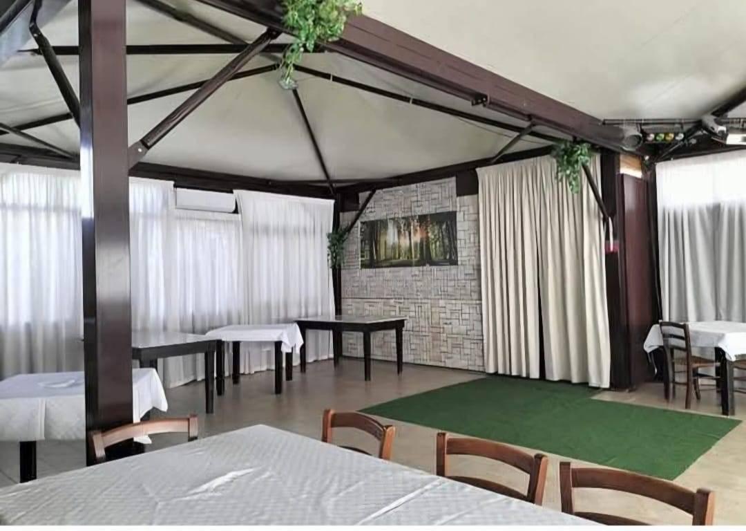 Locale commerciale in vendita a Belmonte Mezzagno