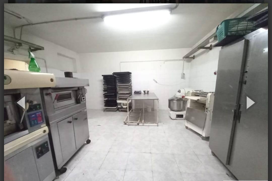 Locale commerciale in vendita a Belmonte Mezzagno