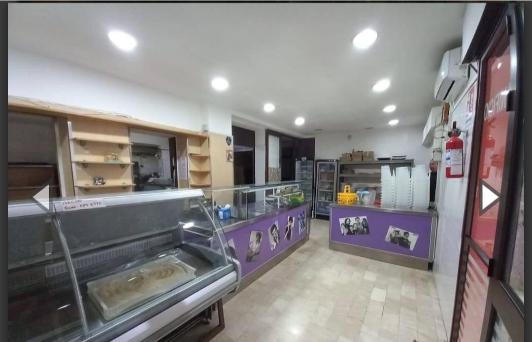 Locale commerciale in vendita a Belmonte Mezzagno