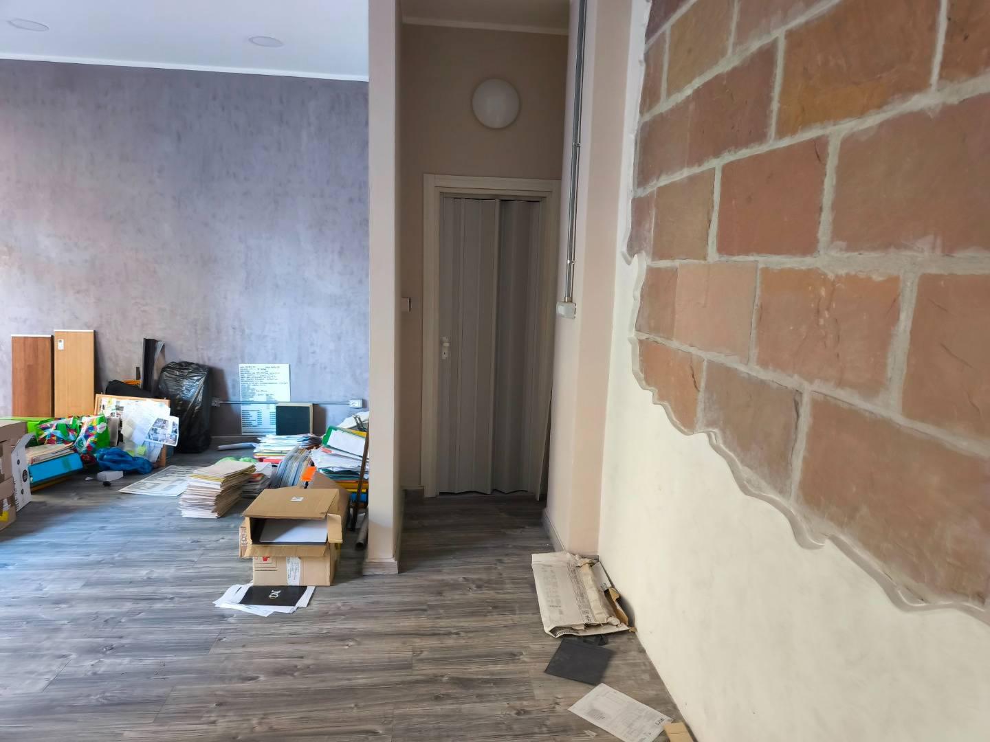 Locale commerciale in affitto a Avellino