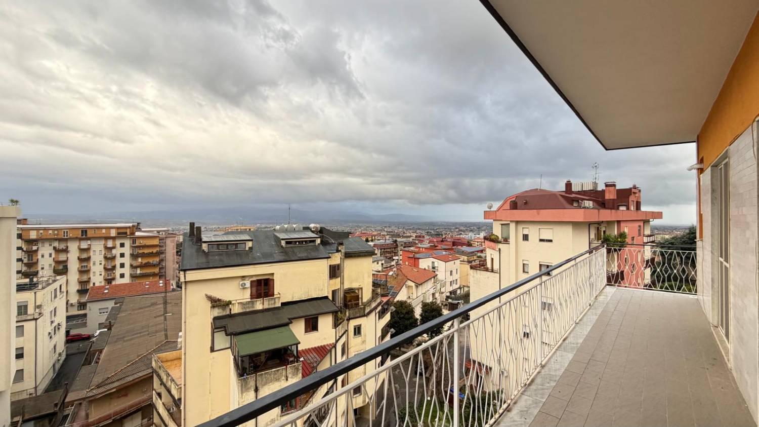 Quadrilocale arredato in affitto a Lamezia Terme