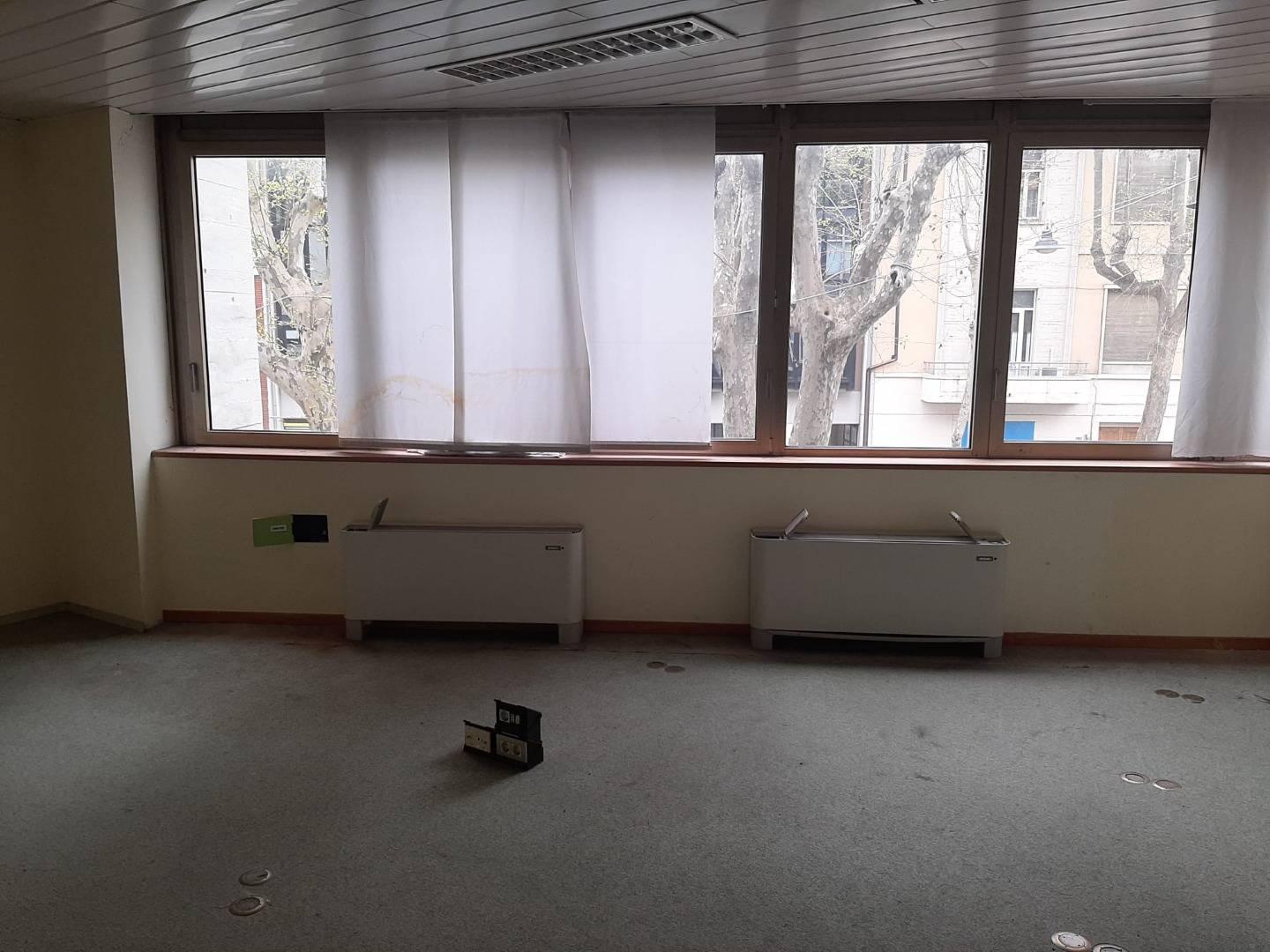 Ufficio da ristrutturare a Prato