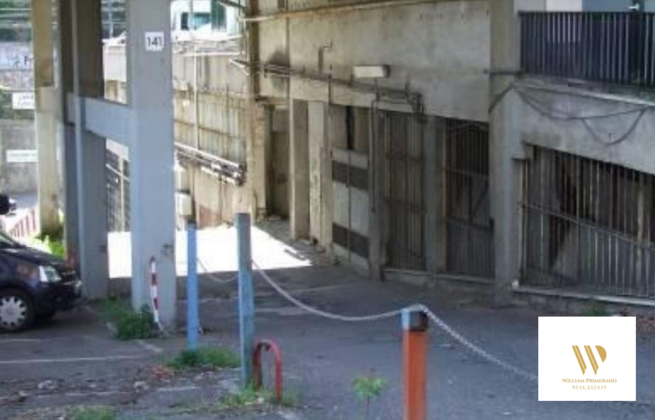 Box/Garage 60mq in vendita a Roma