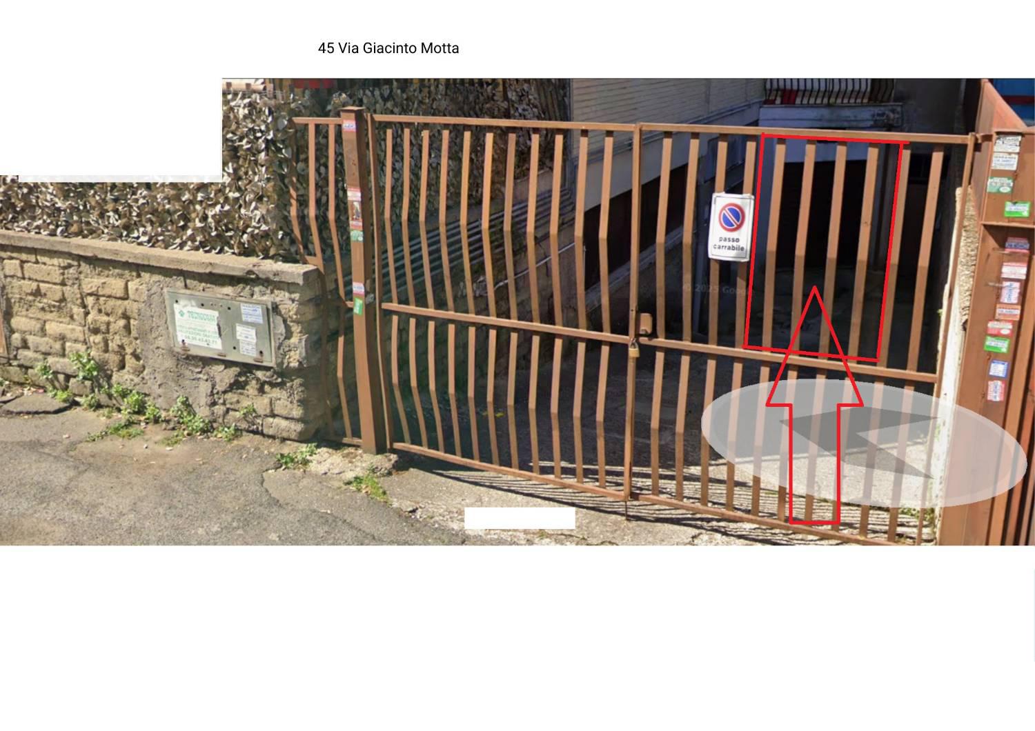 Box/Garage 38mq in vendita a Roma