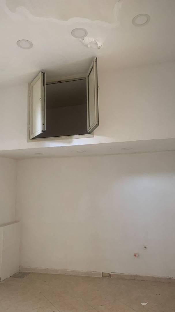 Locale commerciale in vendita a Ficarazzi