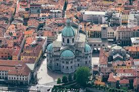 Locale commerciale nuova a Como