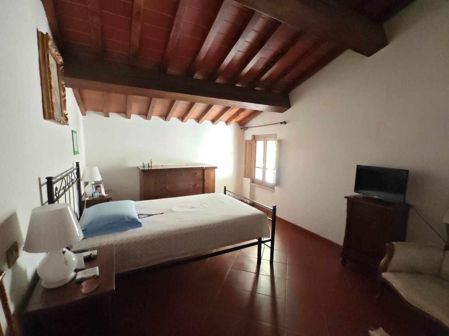 Casa indipendente in vendita a Arezzo