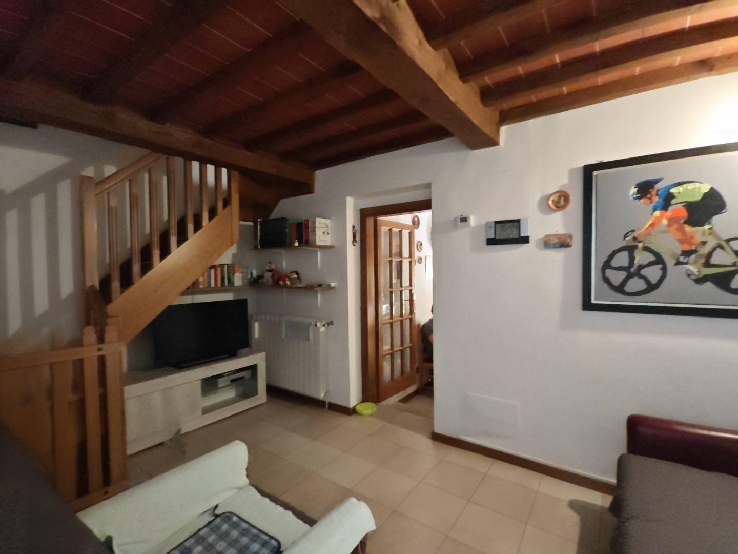 Casa indipendente in vendita a Arezzo