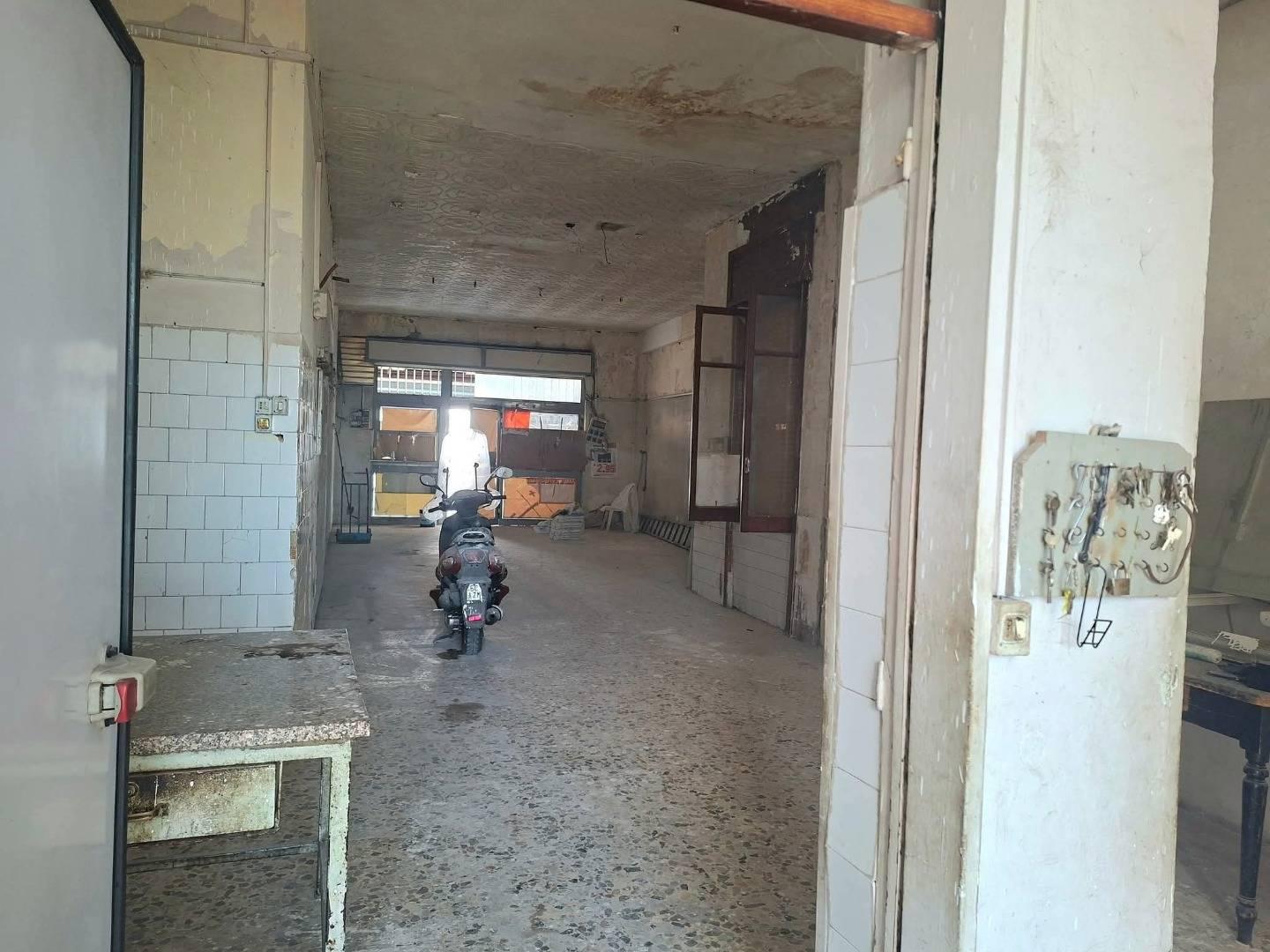 Locale commerciale in vendita a Boscotrecase