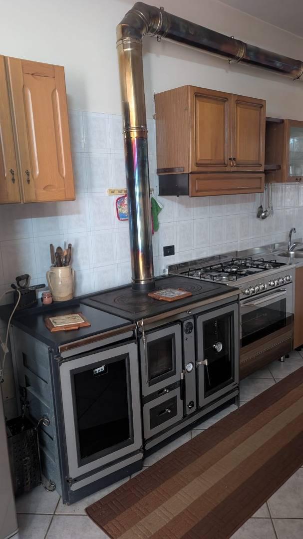 Villa da ristrutturare a Belvedere di Spinello