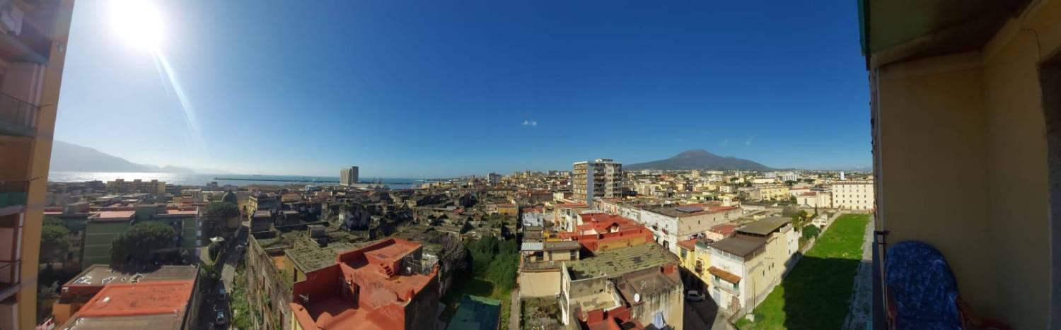 Trilocale vista mare a Torre Annunziata