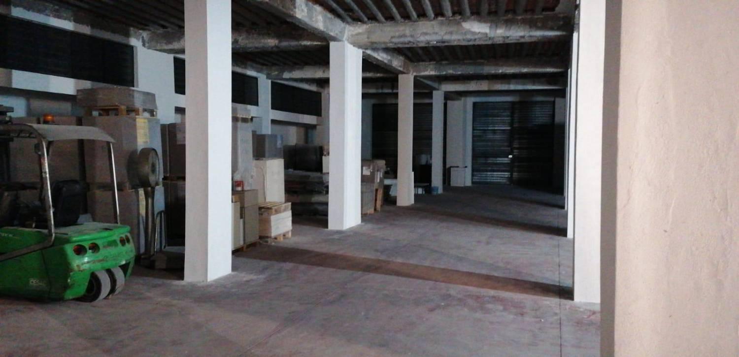 Capannone in vendita a Aci Sant'Antonio