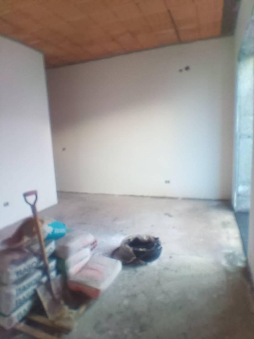 Capannone nuova a Aci Sant'Antonio