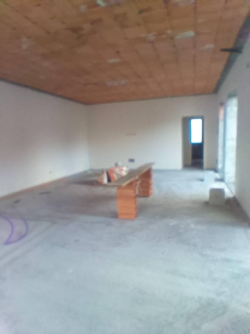 Capannone nuova a Aci Sant'Antonio